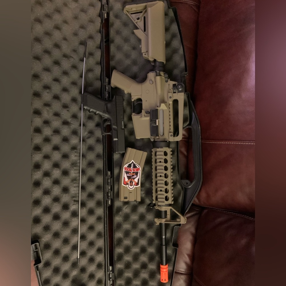 Lancer Tactical M-16 airsoft rifle